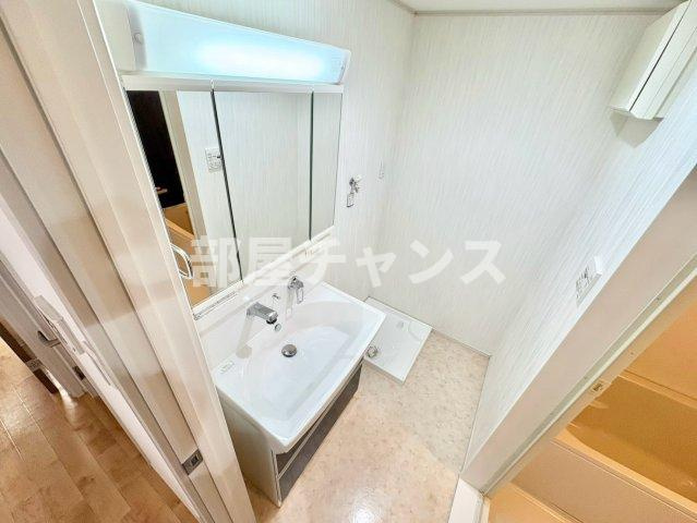 名古屋市中村区千原町のアパートの独立洗面台