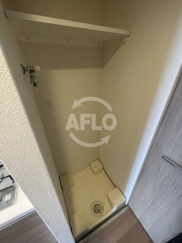 プレサンス塚本駅前の洗面所|プレサンス塚本駅前　洗濯パン