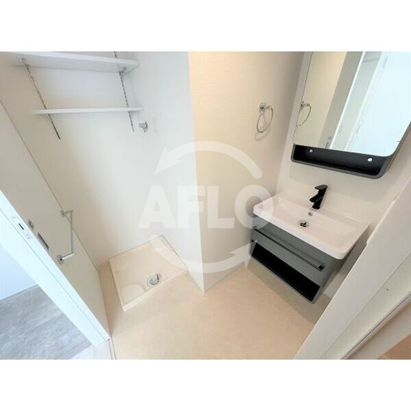 セレニテ新大阪グランデミリューの洗面所|セレニテ新大阪グランデミリュー　洗面台