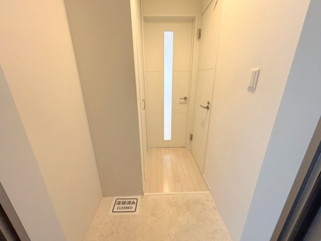 セレニティ田川北A棟の玄関