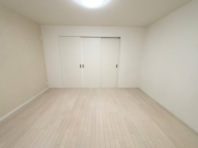 セレニティ田川北A棟の洋室