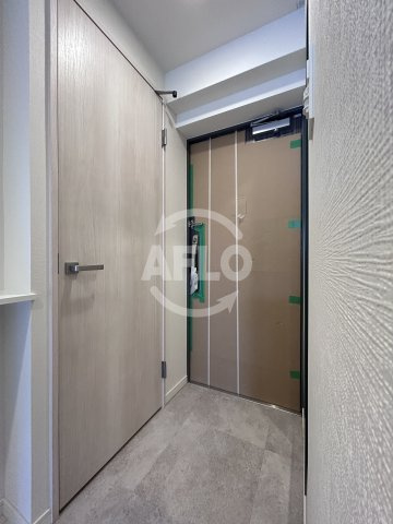 スプランディッド大阪NAMBA　LINEの玄関|玄関
