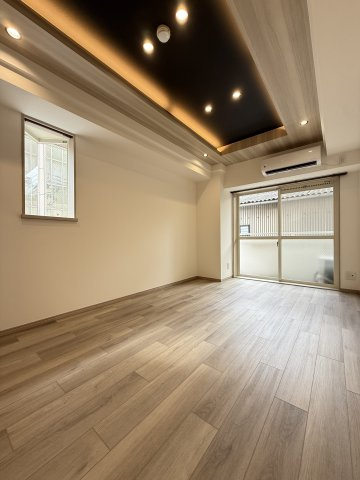 大阪市中央区島之内１丁目の賃貸マンションの居間・リビング