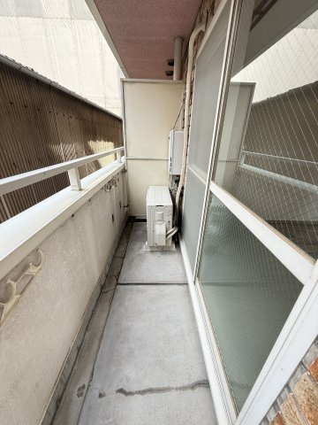 大阪市中央区島之内１丁目の賃貸マンションのバルコニー