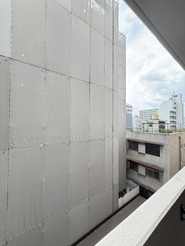 Luxe難波南のバルコニー