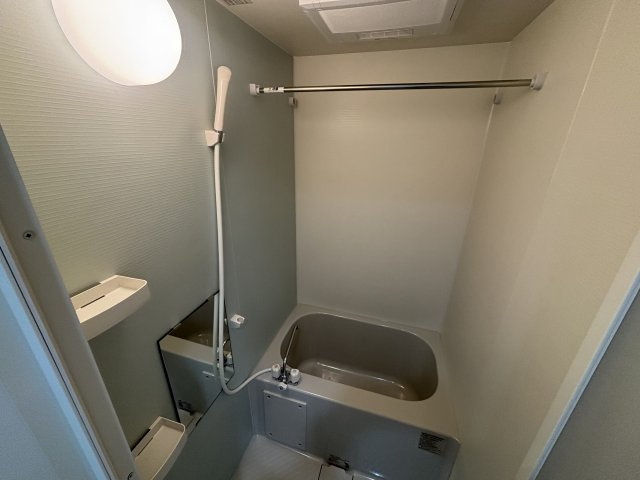 Lotso亀有の浴室