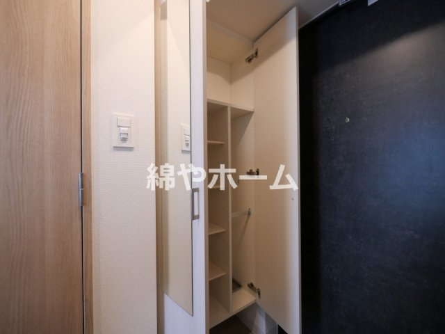 エスリード ザ・イーストレジデンス大阪城の玄関|シンプルで使いやすい玄関です