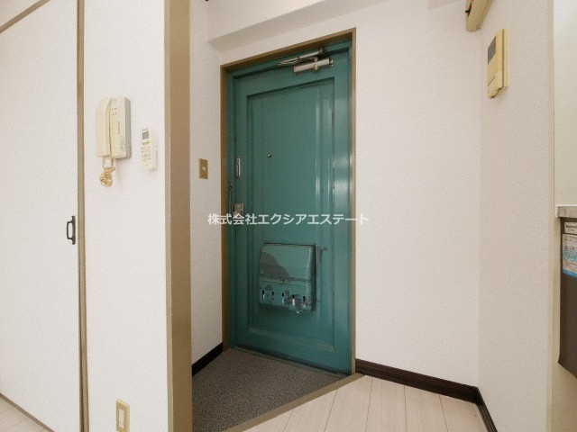 ディノ玉出の玄関