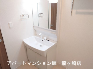 【独立洗面台】 | シェノンⅢ