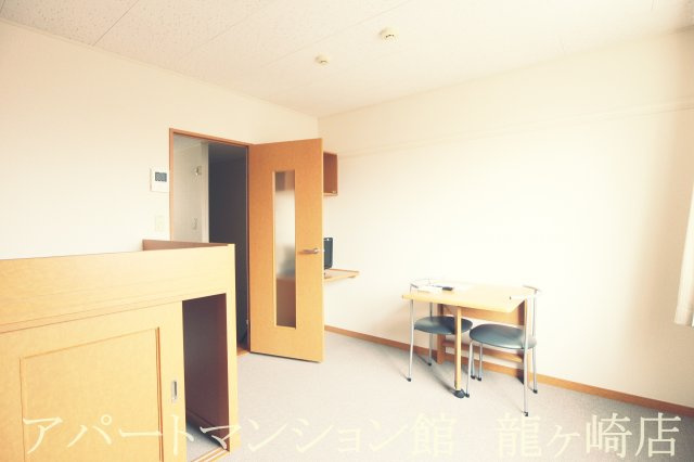 レオパレスエスポワールUの寝室