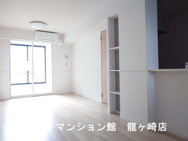 レジデンシアBの居間・リビング
