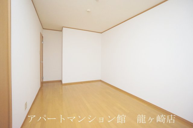 サザンクロス阿見の洋室
