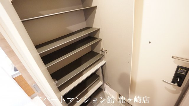 ライトパレスうずら野の収納|※写真は301号室を使用