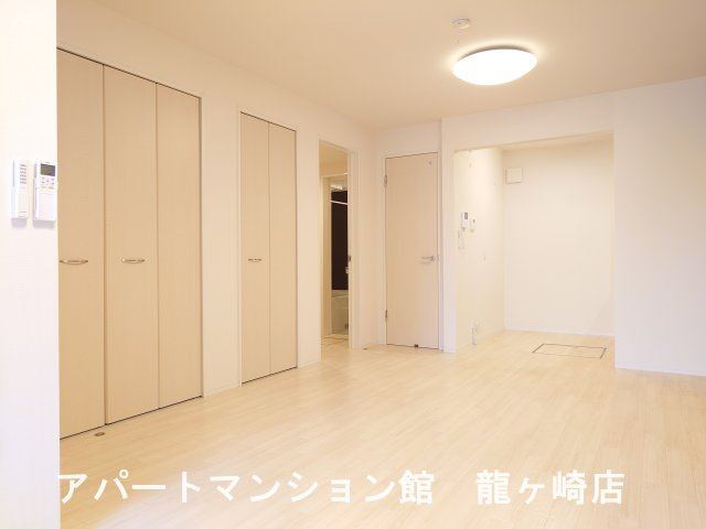 Pure Houseの居間・リビング|※写真は102号室使用(反転)