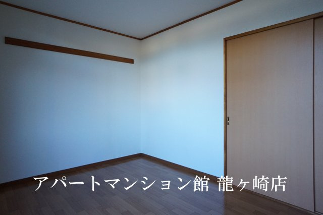 フローラルハイツの寝室