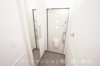 【玄関】 | レジデンシアB