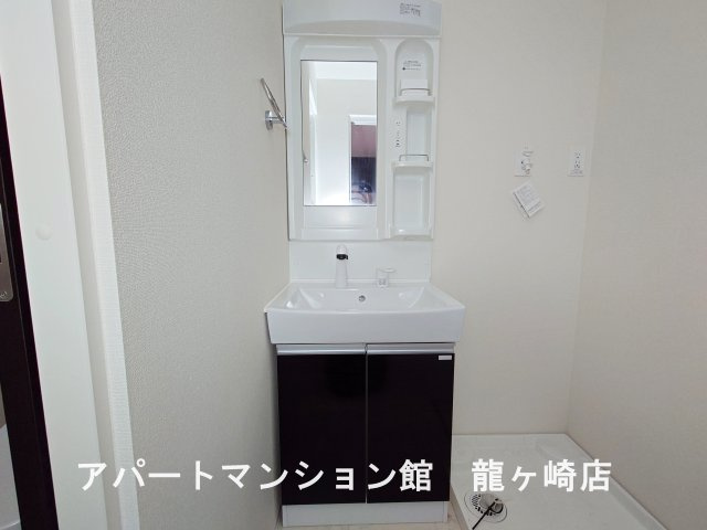 ロングパインの独立洗面台