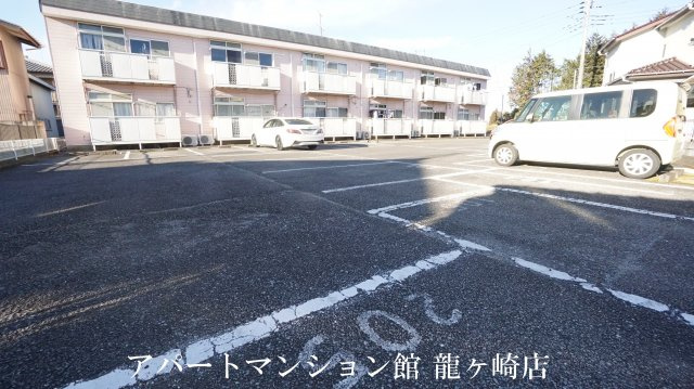 シティハイツ吉田の駐車場