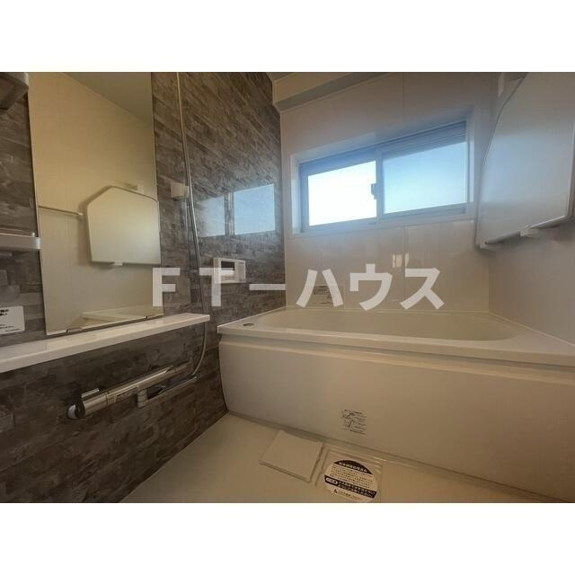 小栗原住宅１号棟の浴室