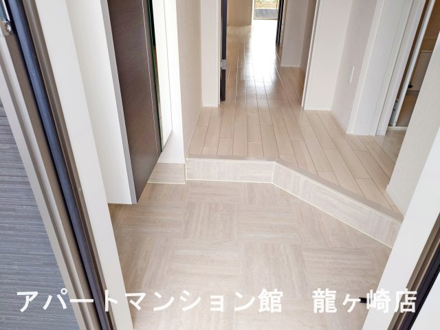 メゾン　ベルフルールの玄関