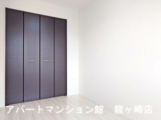 【寝室】 | メゾン　ベルフルール