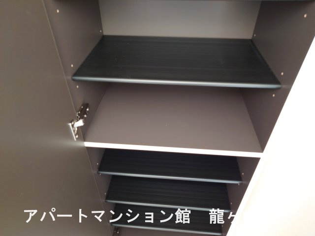 グランバレーの収納