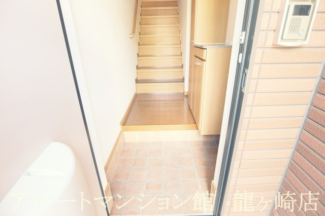 さくらヒルズ霞台　壱番館の玄関