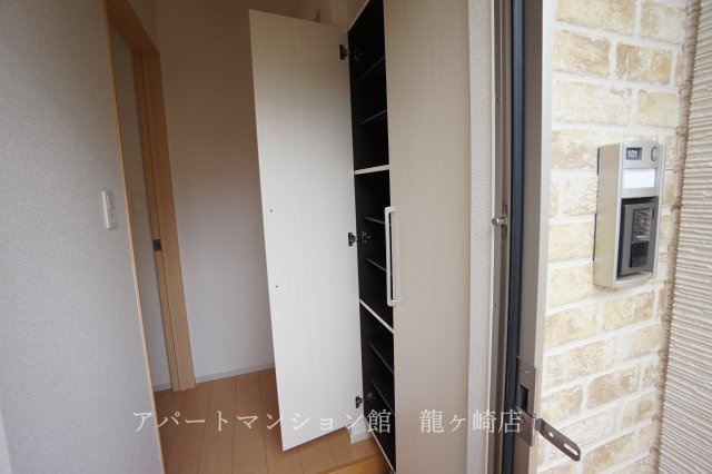 クレア・ポルトCの収納