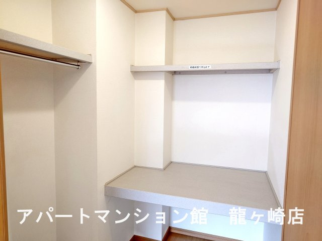 グリシーヌ・パレⅡＡ棟の収納