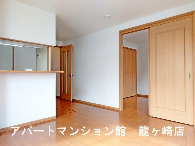 グリシーヌ・パレⅡＡ棟の居間・リビング