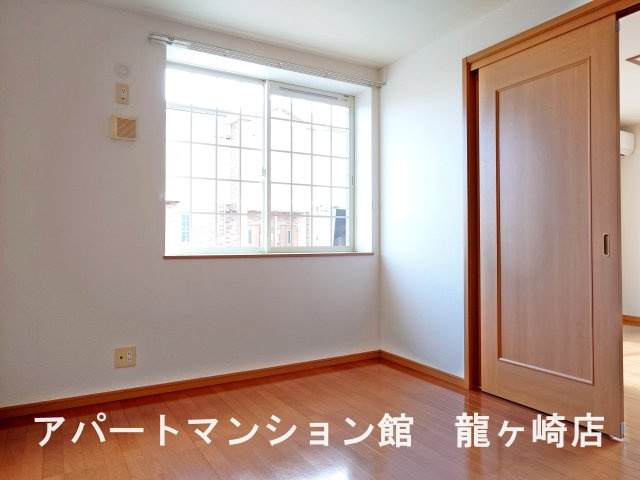グリシーヌ・パレⅡＡ棟の寝室