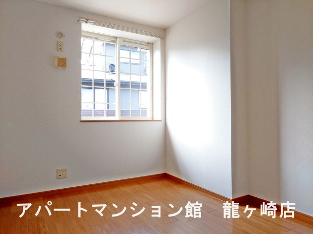 グリシーヌ・パレⅡＡ棟の洋室