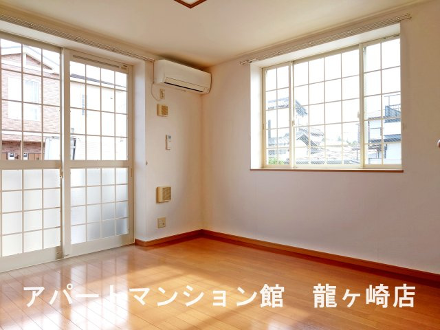 グリシーヌ・パレⅡＡ棟の居間・リビング