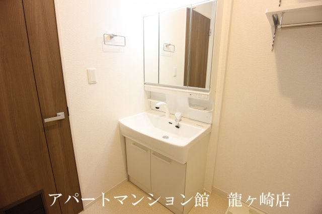 フェニックスBの独立洗面台