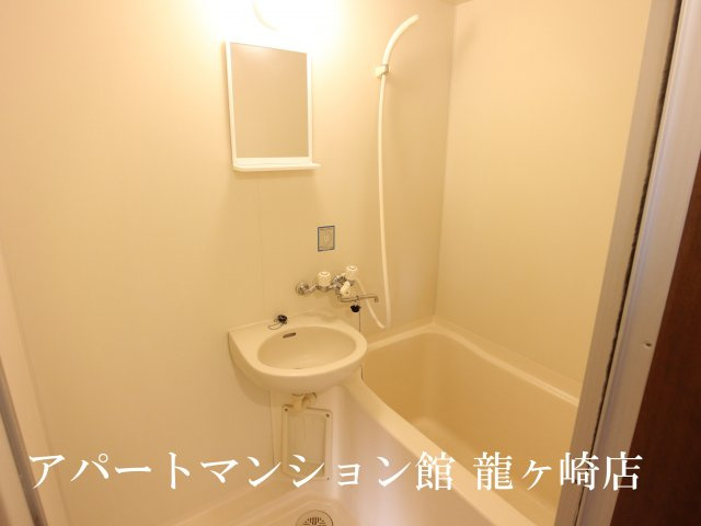 エルディム西Ｂの浴室