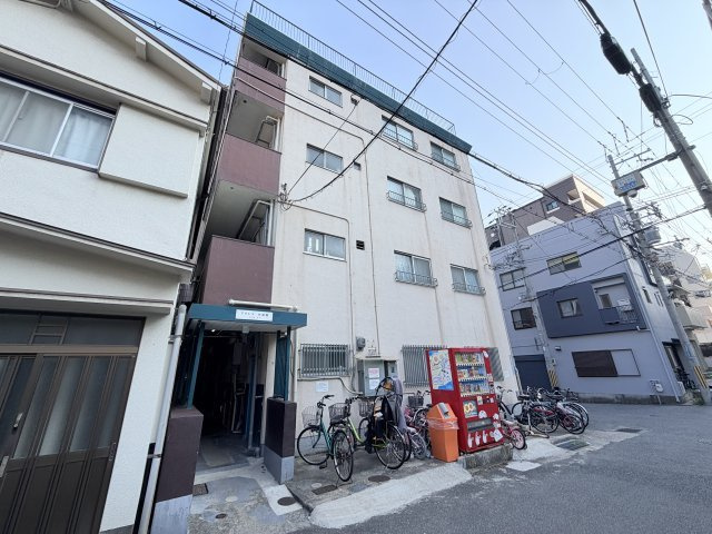 アクシス水道筋の外観