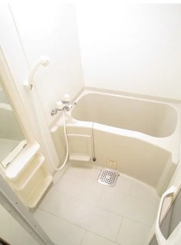 千代田区岩本町３丁目の賃貸マンションの浴室