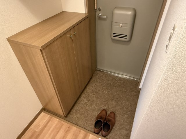 グランデックス上荻の玄関