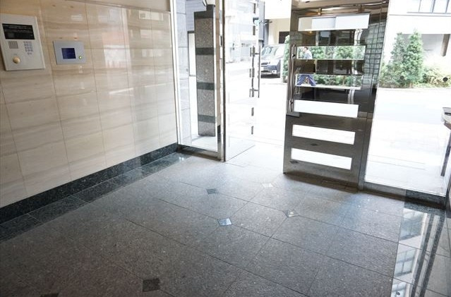 千代田区東神田１丁目の賃貸マンションのロビー