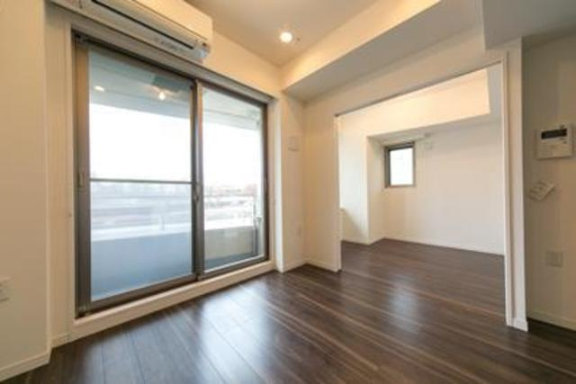 【居間・リビング】 | ＲＥＧＺＥ白金高輪 | ※写真は同タイプ住戸です。