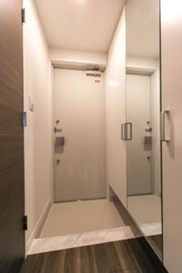【玄関】 | ＲＥＧＺＥ白金高輪 | ※写真は同タイプ住戸です。