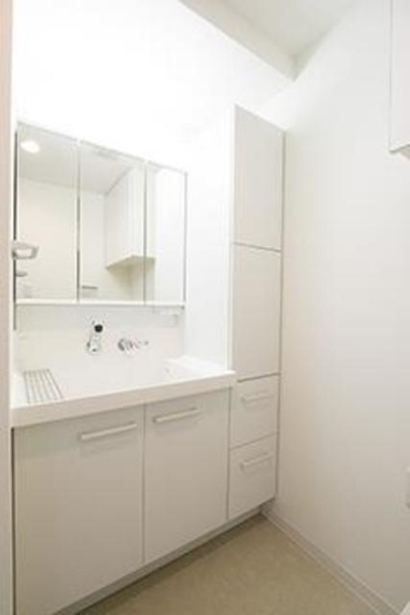 【洗面所】 | ＲＥＧＺＥ白金高輪 | ※写真は同タイプ住戸です。