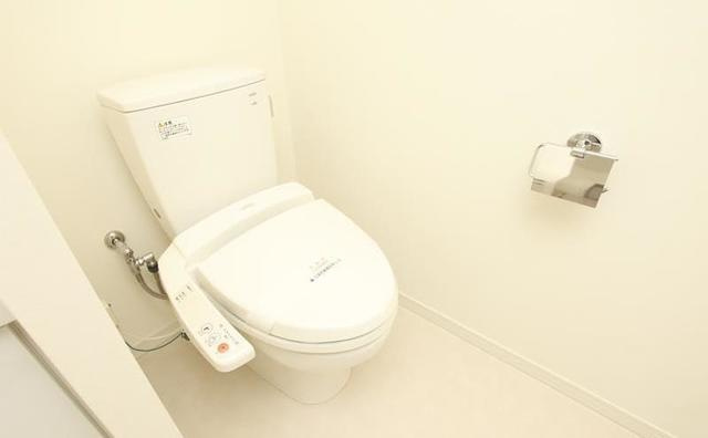 【トイレ】 | レガーロ西早稲田 | ※写真は同タイプ住戸です。