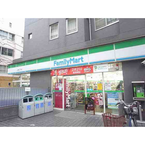 Ｎ・Ｋハイムの周辺|コンビニ「ファミリーマートまで107ｍ」ファミリーマート