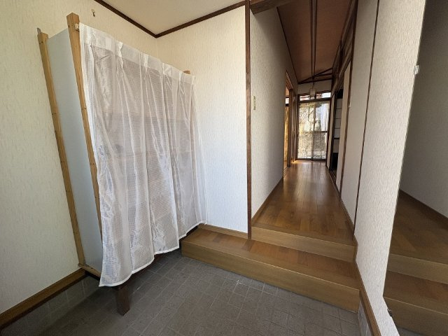 横尾町2408-2・2408-3平屋の玄関