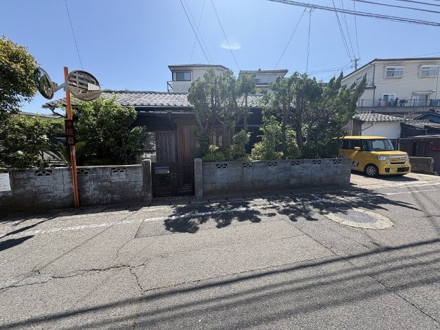 横尾町2408-2・2408-3平屋