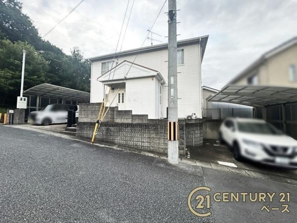 香芝市旭ケ丘５丁目　一戸建のその他|■現地撮影写真■駐車スペース３台完備です！