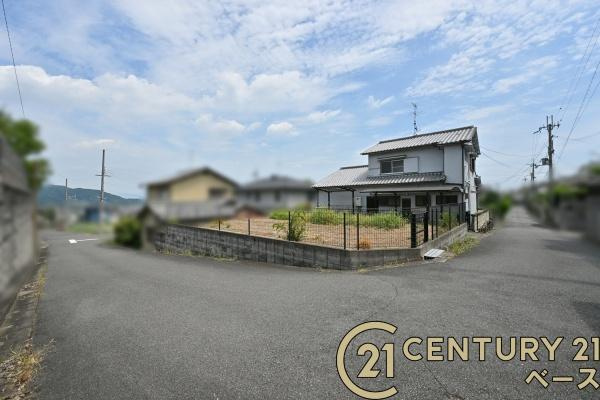 生駒郡三郷町勢野西５丁目の中古一戸建の前面道路含む現地写真|■現地撮影写真■前面道路は広々！駐車もラクラクです！
