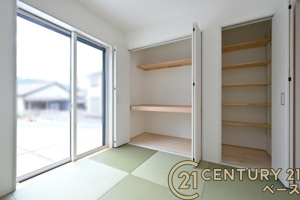 葛城市中戸 １号地 ／新築一戸建の和室|■現地撮影写真■和室にはたっぷり収納できる収納完備です！