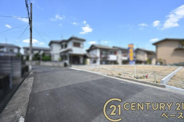 香芝市磯壁６丁目の売地の前面道路含む現地写真|■現地撮影写真■近鉄二上神社口駅まで徒歩１０分です！